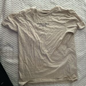Abercrombie & Fitch Men's Cream T-Shirt